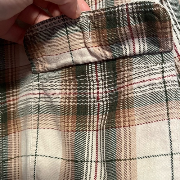 Eddie Bauer Men's Double Pocket Plaid Flannel Button Down Shirt - Picture 10 of 11